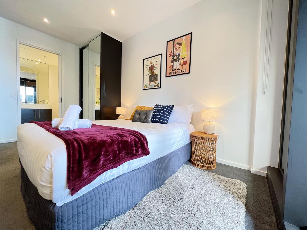 Apartment Astonishing Southbank Pearl Tower Residences Near Crown Casino